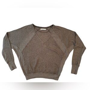 Free People We The Free Long Sleeve V-Neck Lightweight Sweater Women’s Size XS